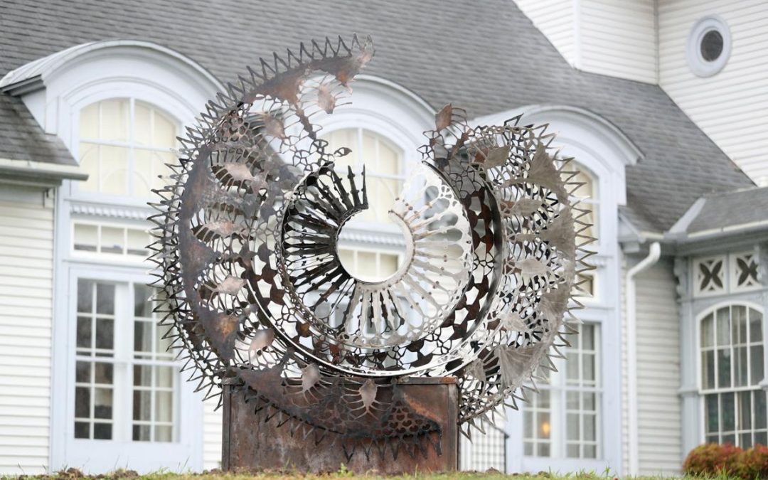 Sculpture commemorating suffrage dedicated in Cedar Falls by Melody Parker